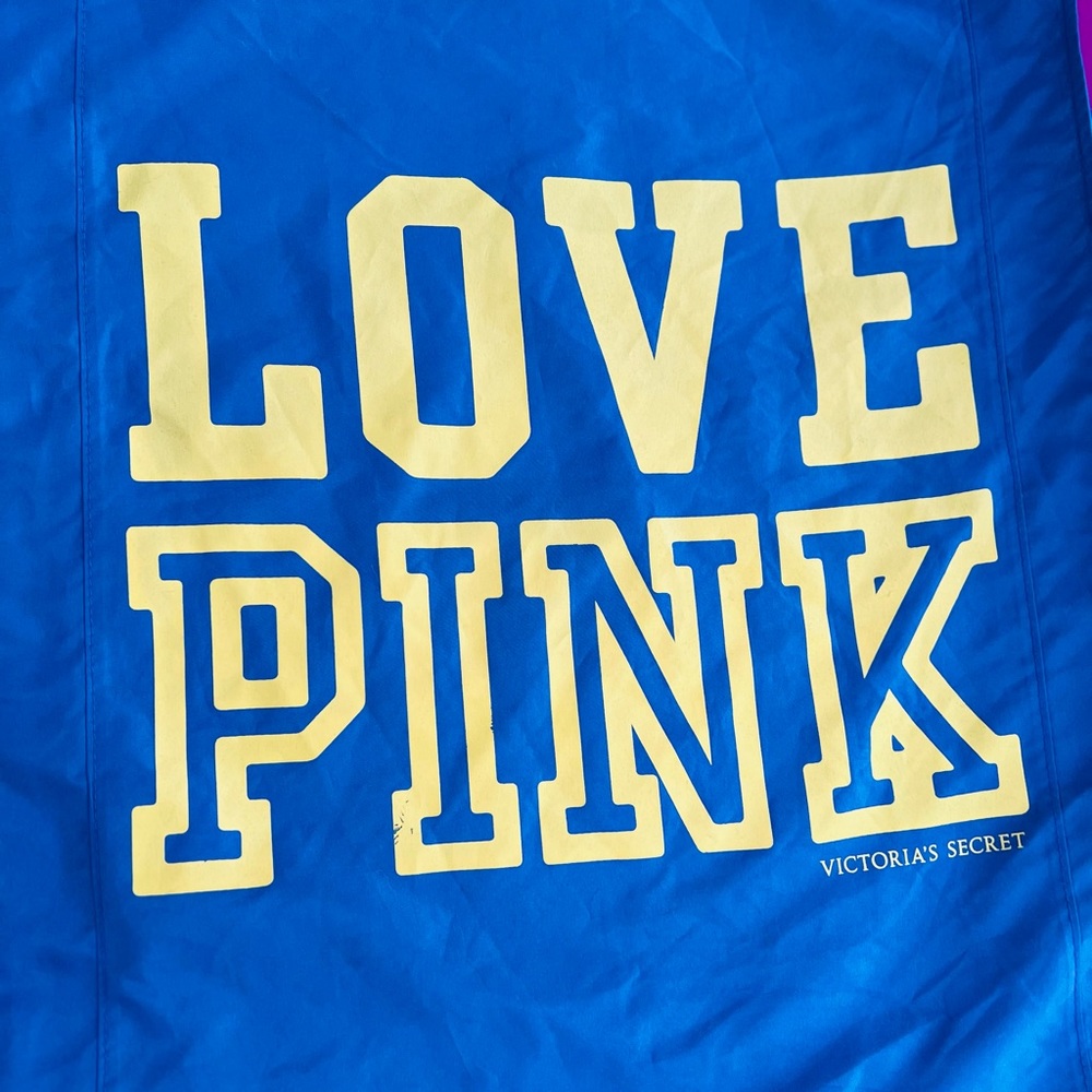 Victoria Secret Pink 💙💛 “LOVE PINK 💛💙~Large Sky Blue Nylon reusable bag!